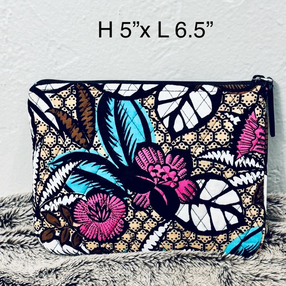 Vera Bradley bundle 4 pouches like new! - Picture 3 of 5
